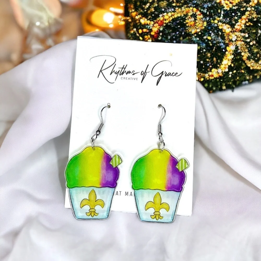 NWT Mardi Gras Snowball Earrings – Sweet & Festive Dangles!